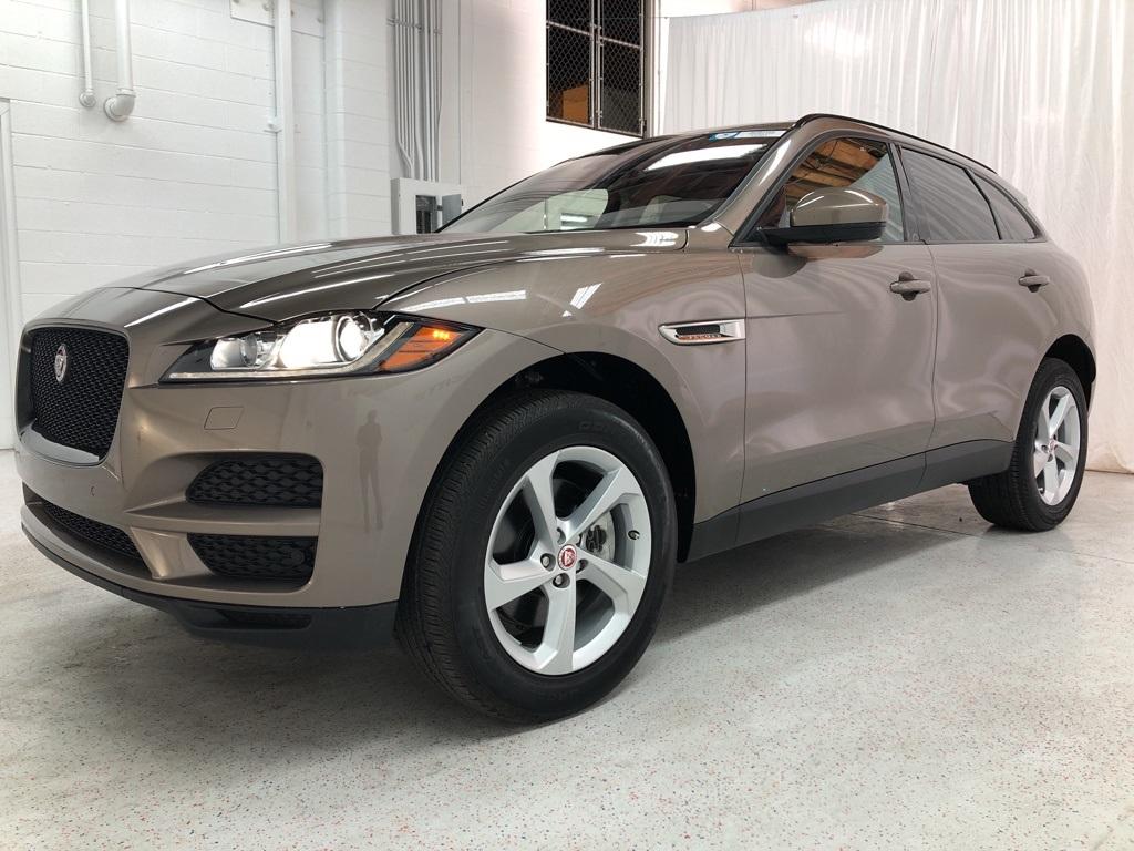 28551-jaguar-f-pace-2017-7315