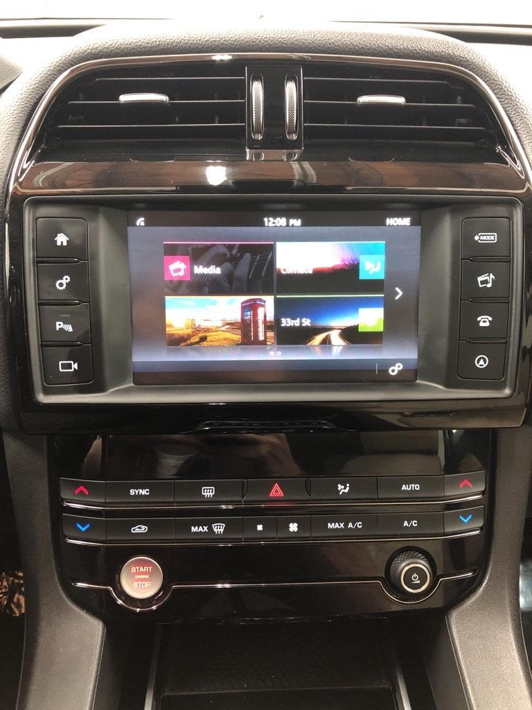 28571-jaguar-f-pace-2017-7315
