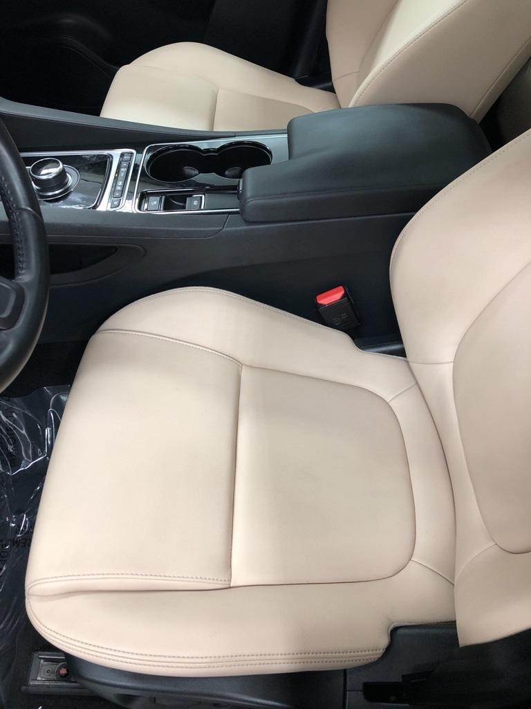 28587-jaguar-f-pace-2017-7315