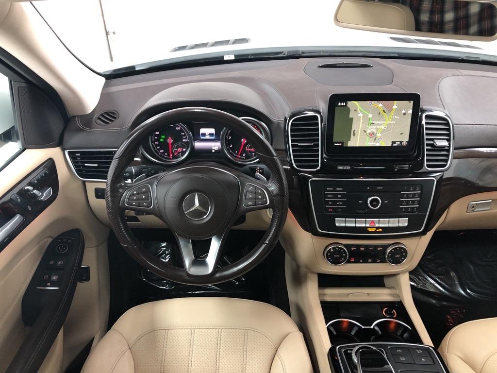 28641-mercedes-benz-gls-2017-gls450w4