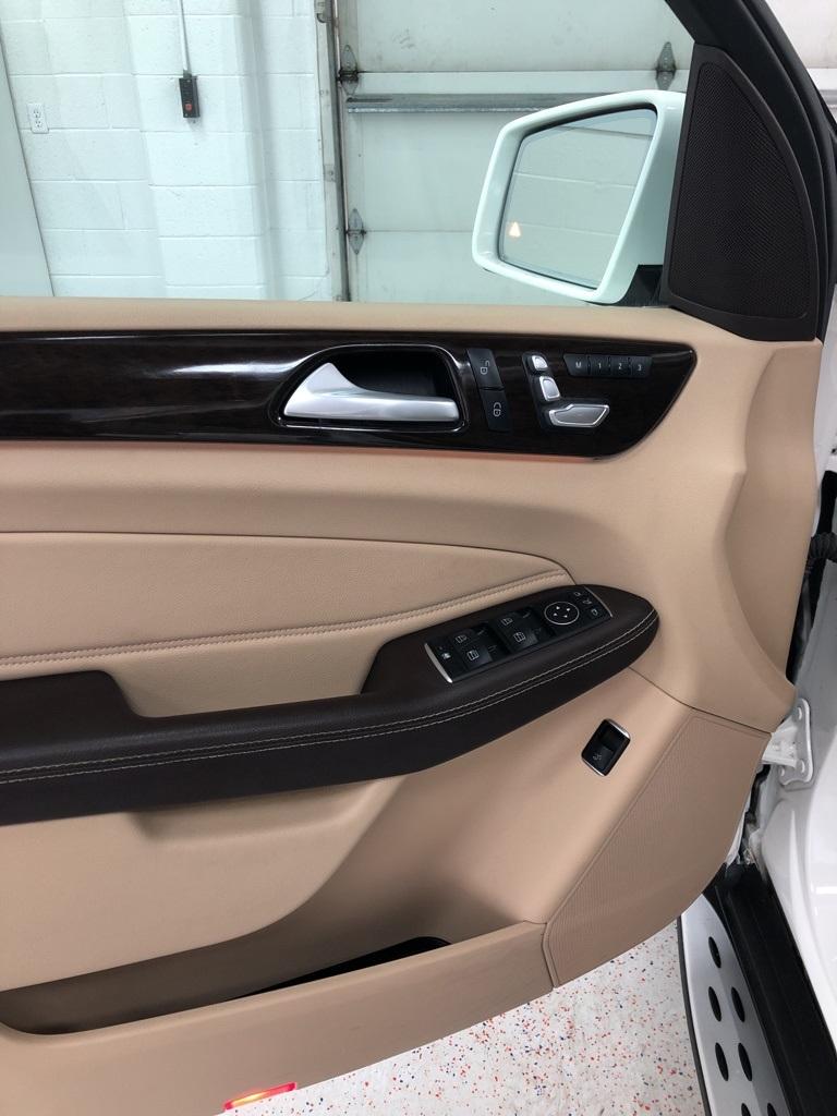 28661-mercedes-benz-gls-2017-gls450w4