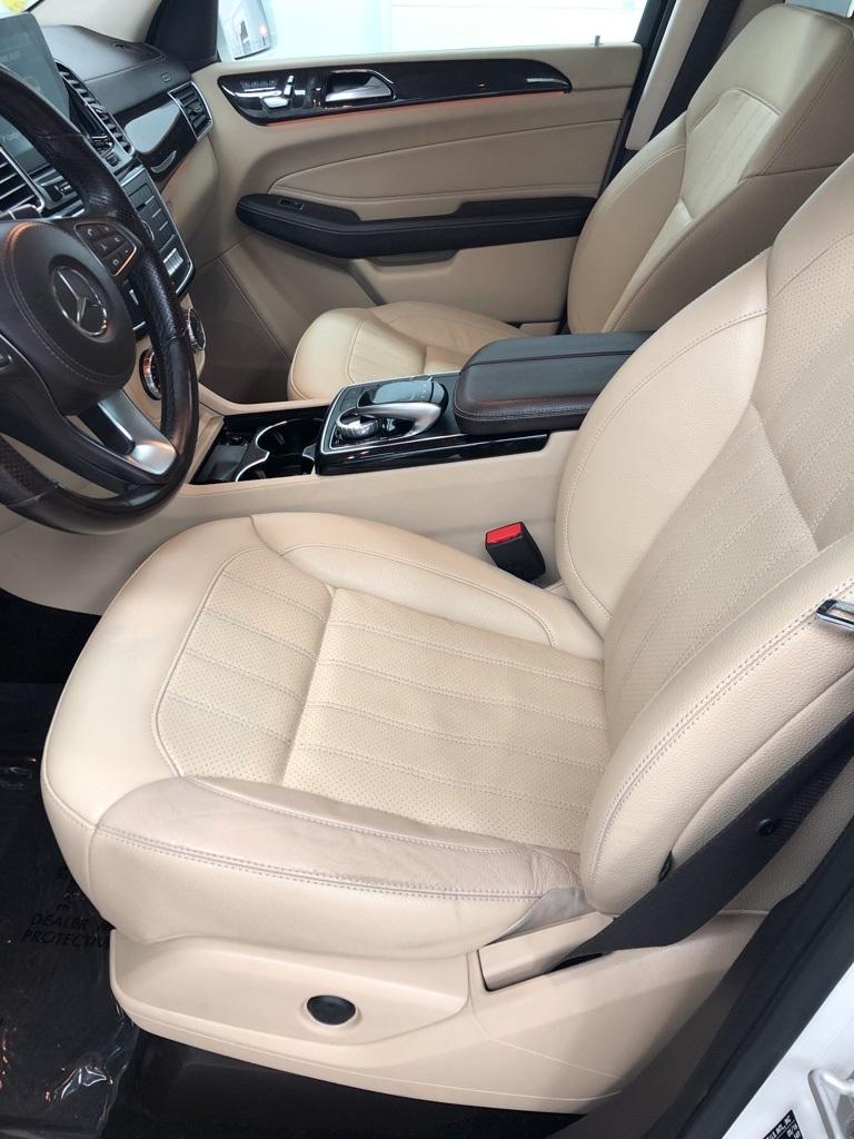 28663-mercedes-benz-gls-2017-gls450w4