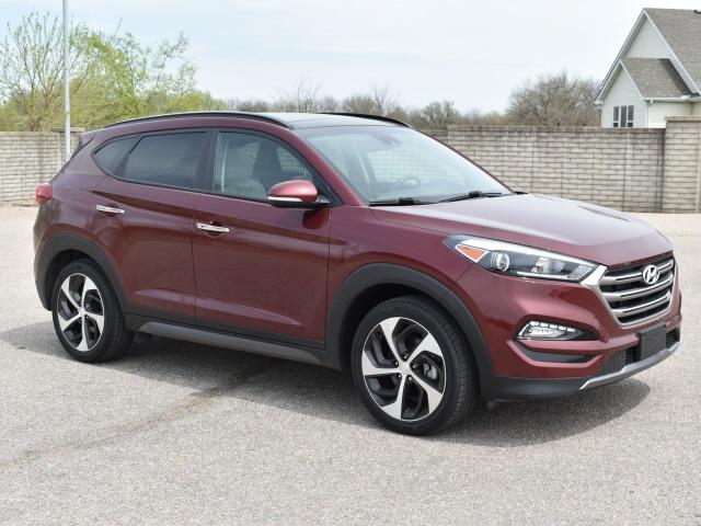 2868-hyundai-tucson-2016-84472a45