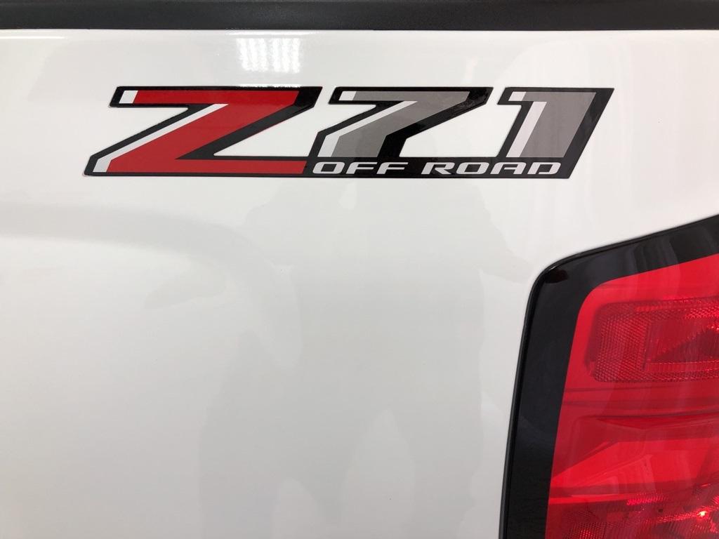 28720-chevrolet-silverado1500-2018-ck15543
