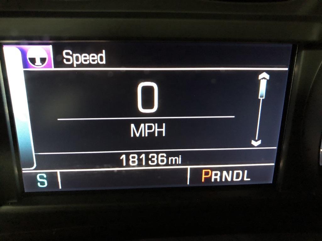 28732-chevrolet-silverado1500-2018-ck15543