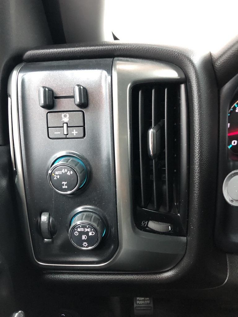 28735-chevrolet-silverado1500-2018-ck15543
