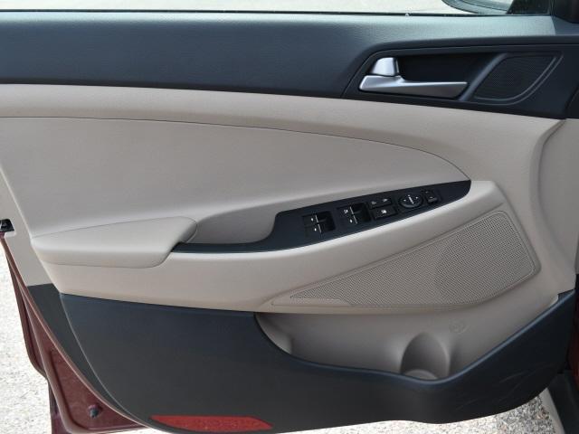 2875-hyundai-tucson-2016-84472a45