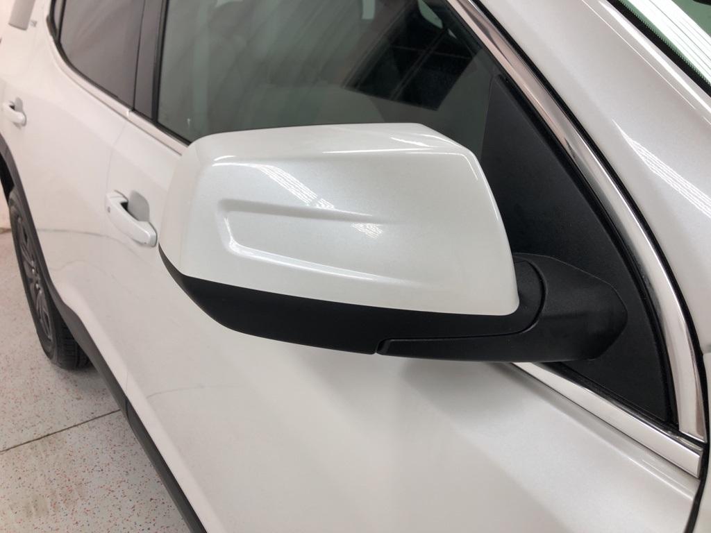 28800-gmc-acadia-2018-tnl26