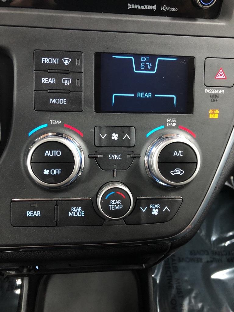 28936-toyota-sienna-2018-5328