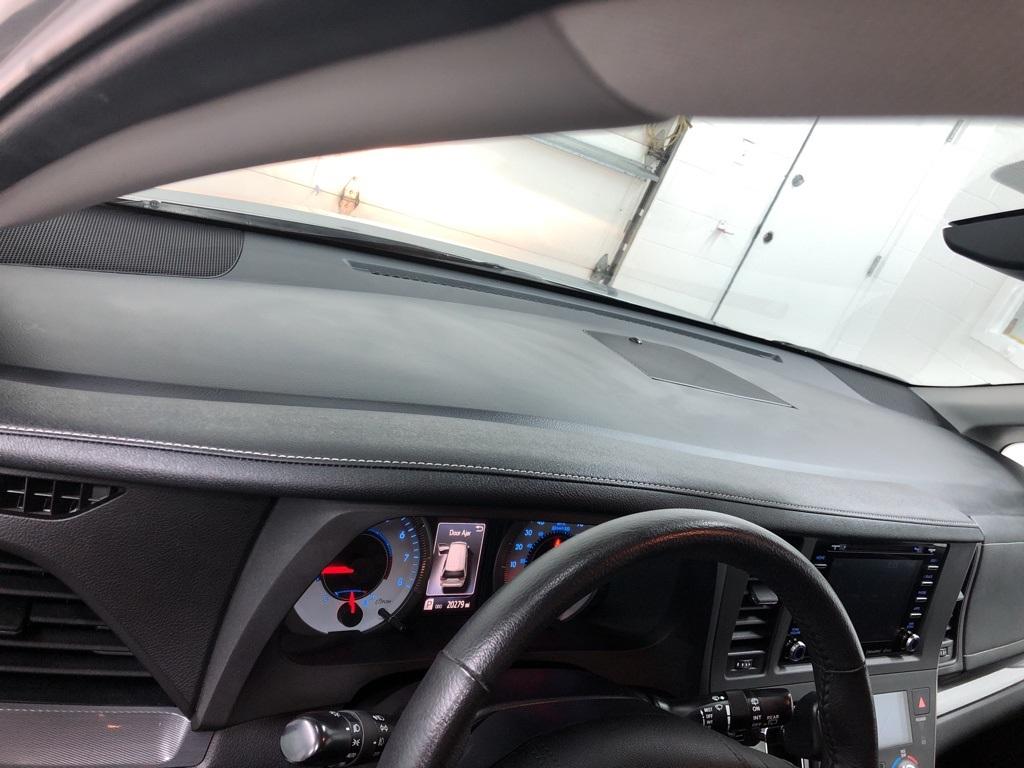 28940-toyota-sienna-2018-5328