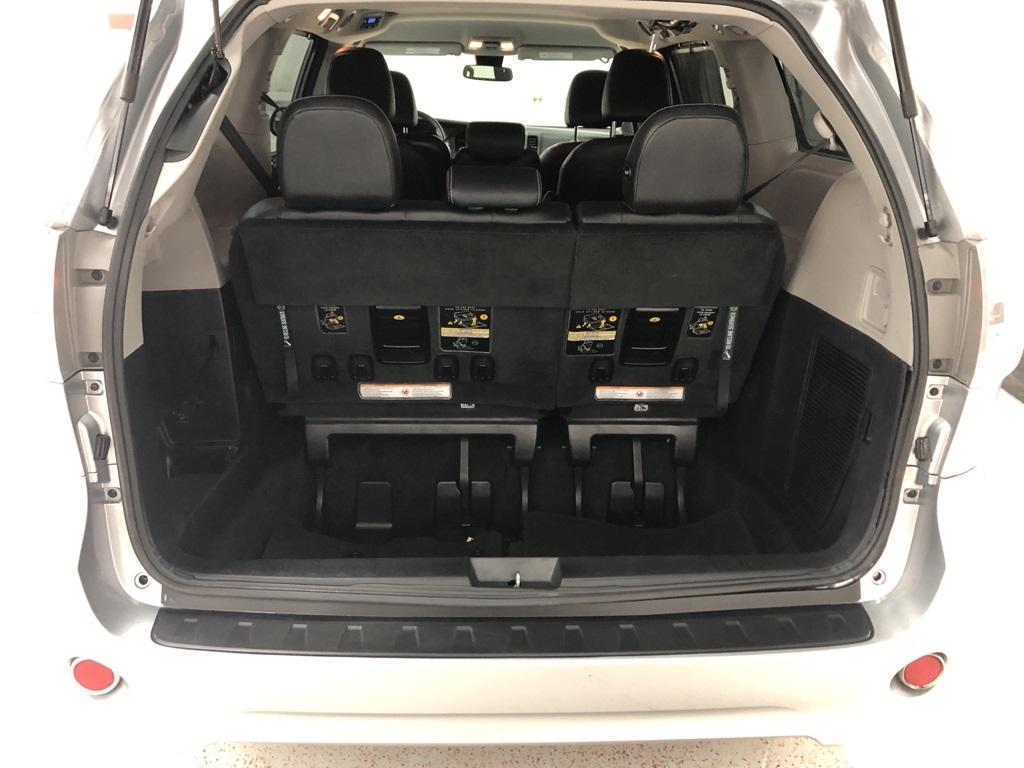28945-toyota-sienna-2018-5328