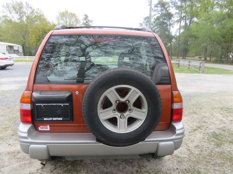 29178-2495-chevrolet-tracker-2002