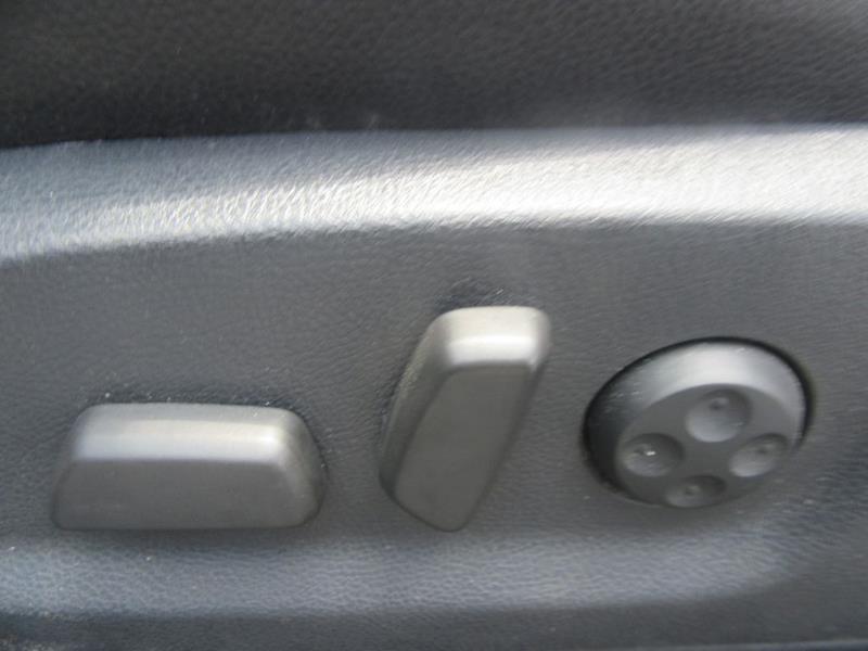 29215-2497-volkswagen-eos-2009