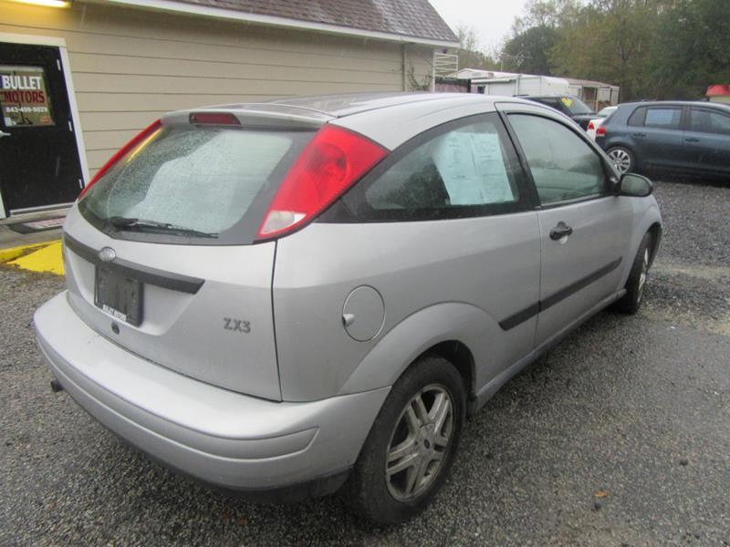 29226-2498-ford-focus-2000