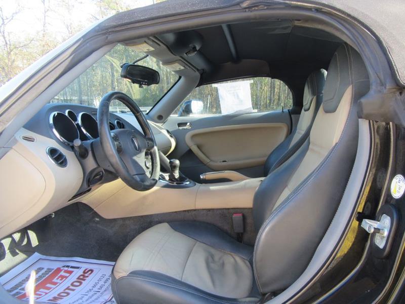 29315-2505-pontiac-solstice-2006