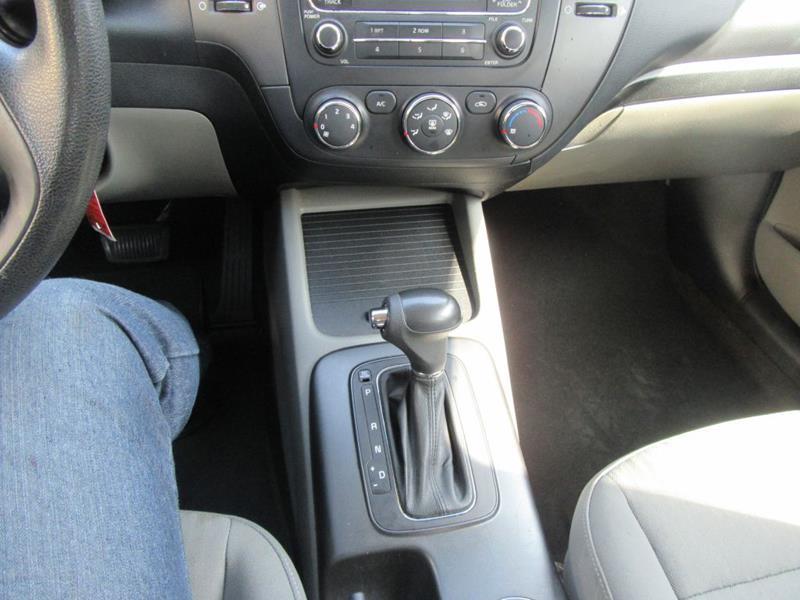 29332-2506-kia-forte-2015