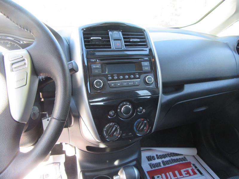 29364-2508-nissan-versanote-2015