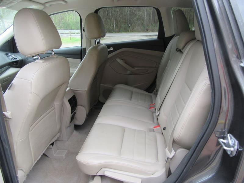 29376-2509-ford-escape-2015