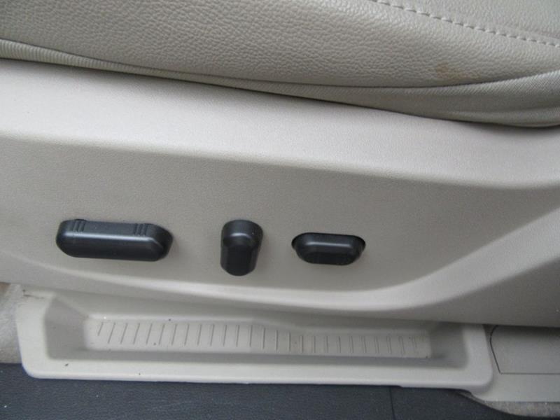29378-2509-ford-escape-2015