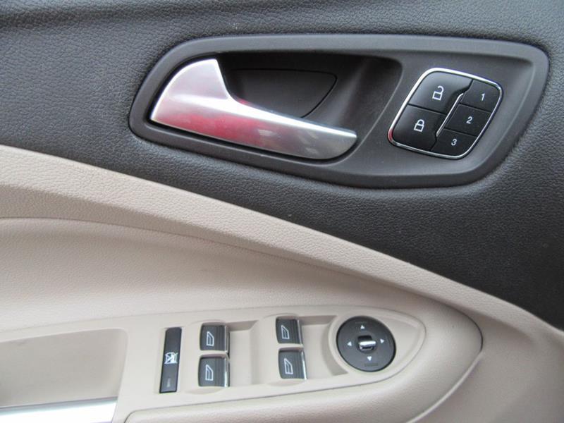 29379-2509-ford-escape-2015
