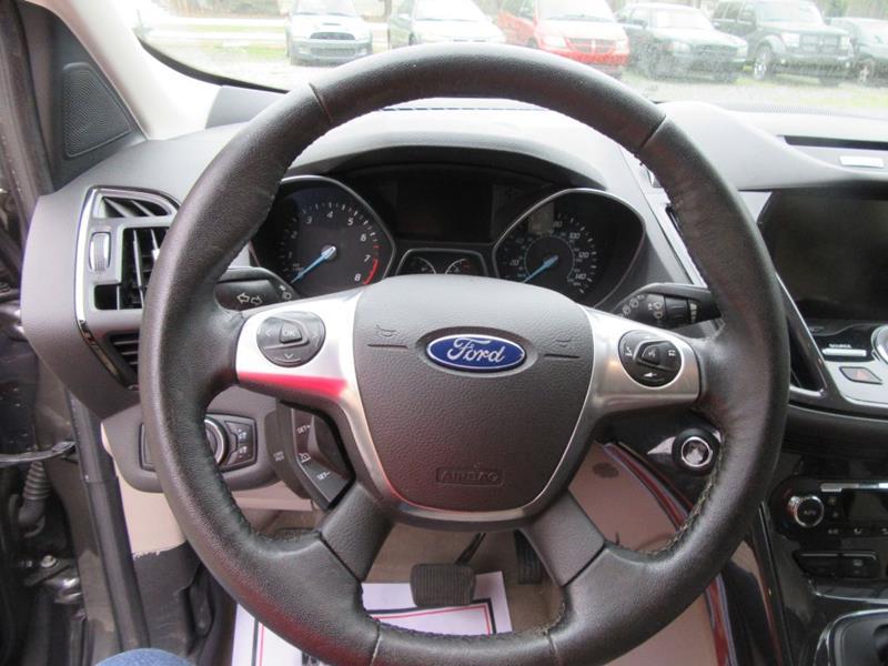 29380-2509-ford-escape-2015