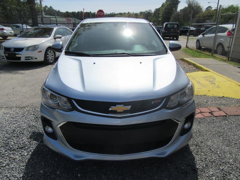 29391-2510-chevrolet-sonic-2017