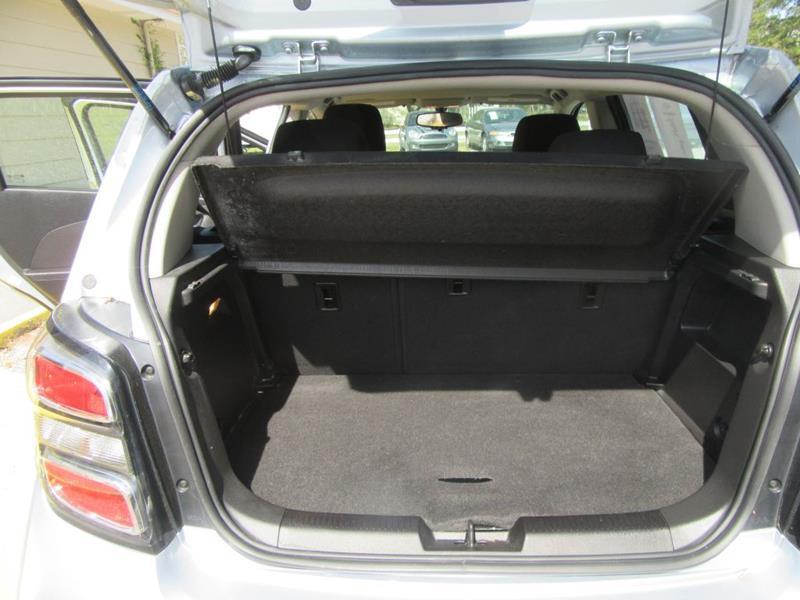 29394-2510-chevrolet-sonic-2017