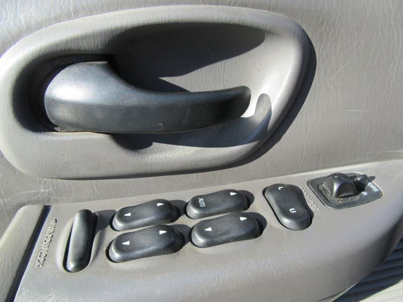 29470-2515-ford-f-150-2002
