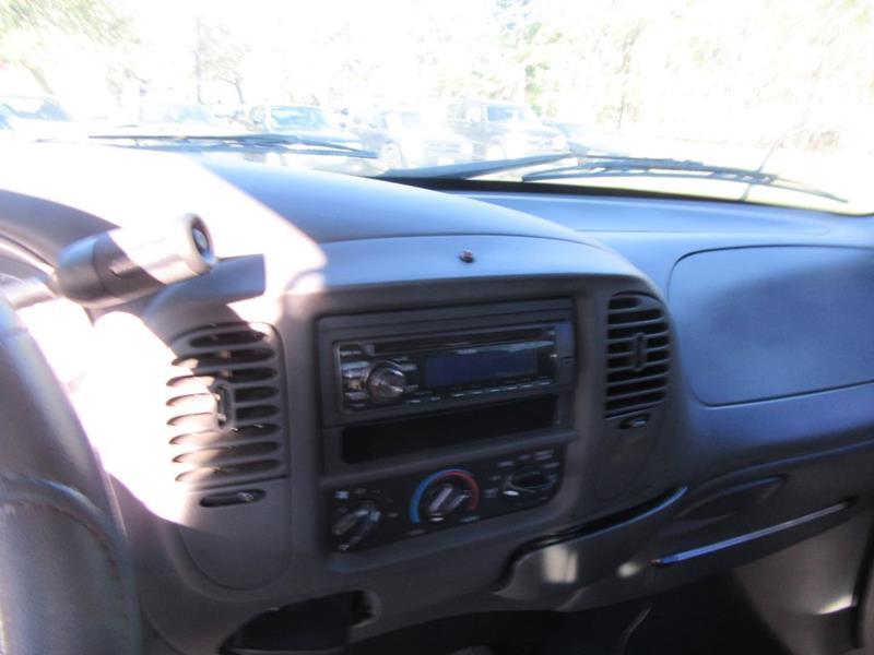 29472-2515-ford-f-150-2002