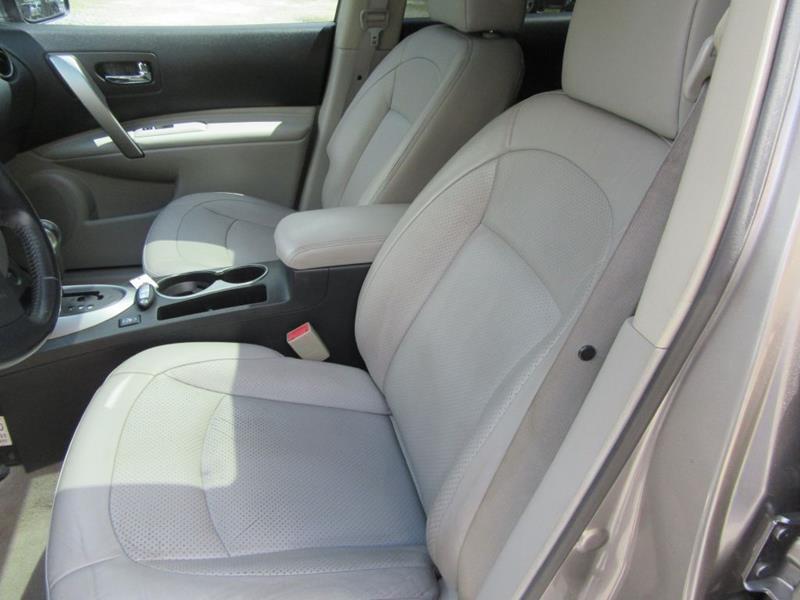29681-2530-nissan-rogue-2009