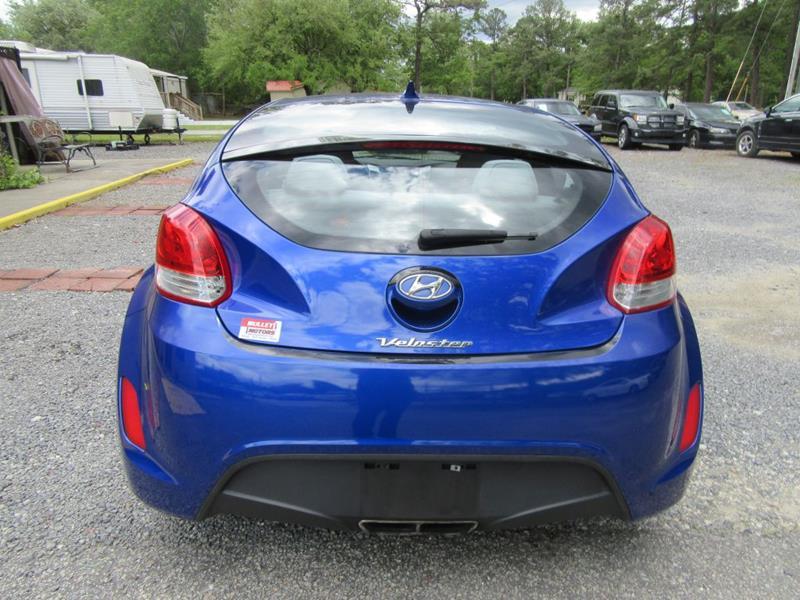 29708-2532-hyundai-veloster-2012