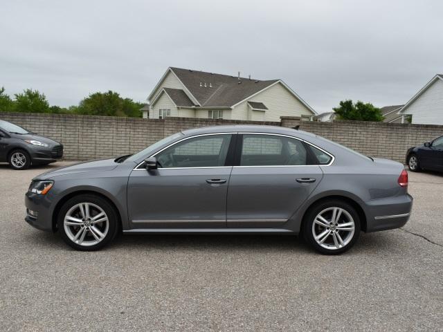 2974-volkswagen-passat-2015-a3278m