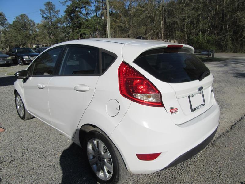 29778-2537-ford-fiesta-2012