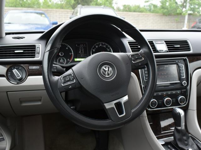 2980-volkswagen-passat-2015-a3278m