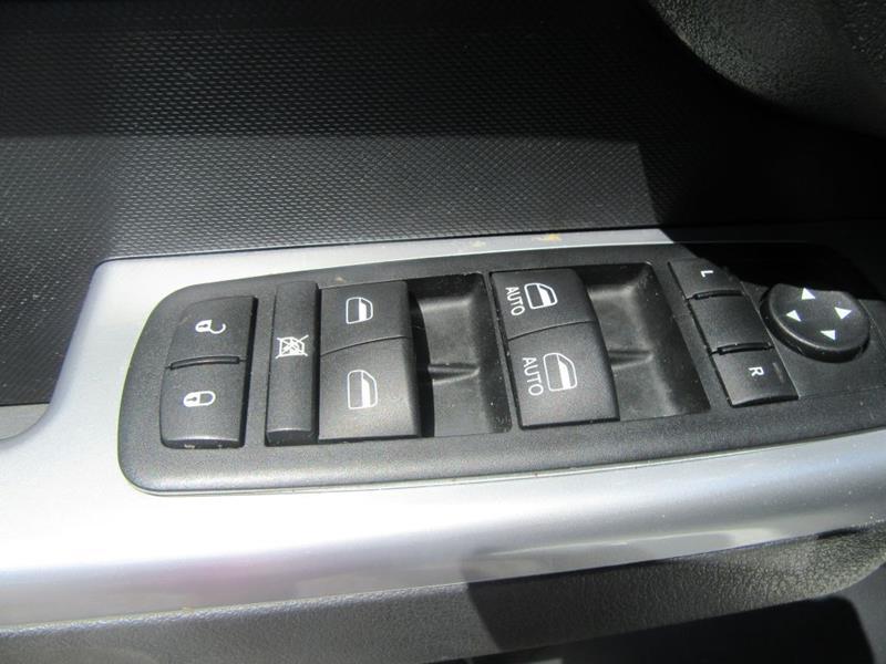 29803-2538-dodge-nitro-2011