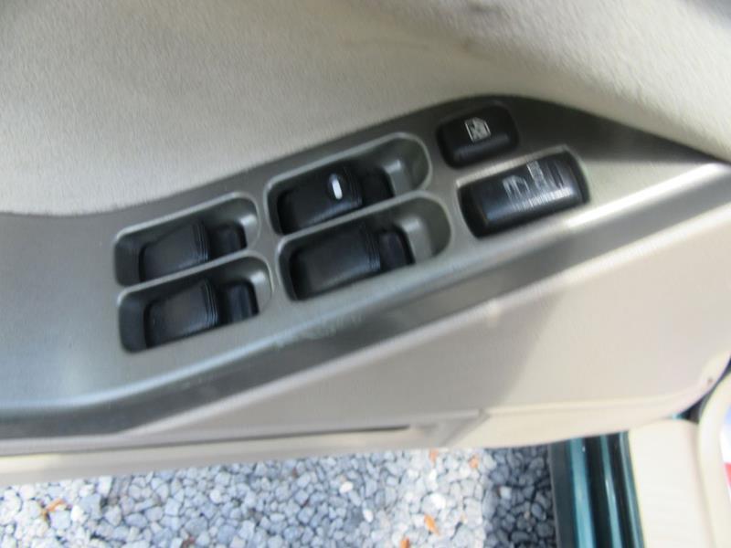 29847-2541-mitsubishi-galant-2002