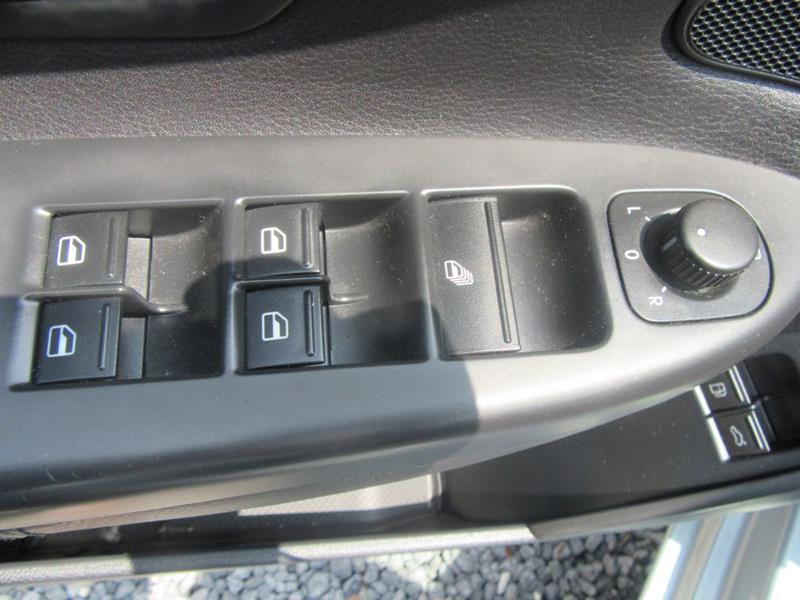 29892-2544-volkswagen-eos-2008