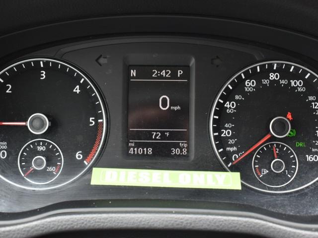 2992-volkswagen-passat-2015-a3278m