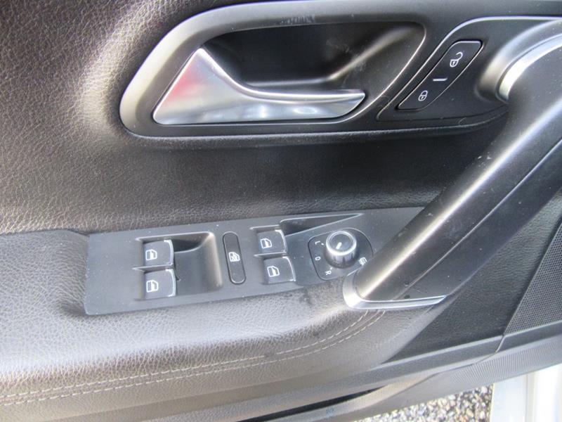 29920-2546-volkswagen-cc-2012
