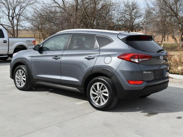 3062-hyundai-tucson-2016-84412f45