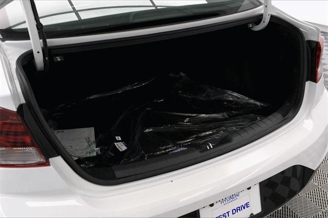 31000-hyundai-elantra-2020-484a2f45