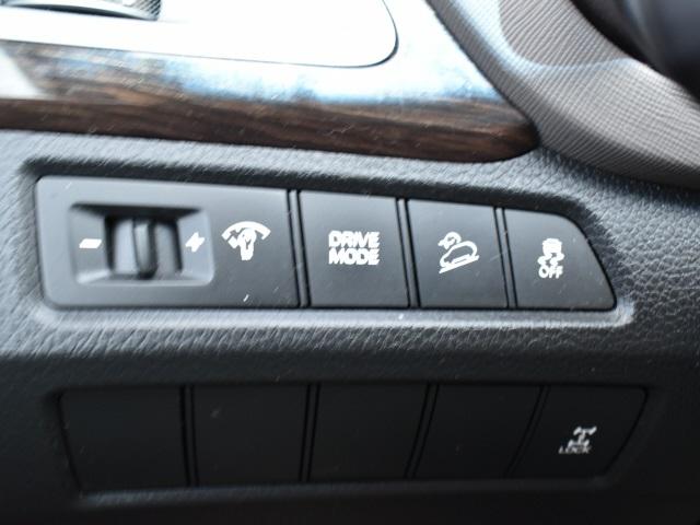 3132-hyundai-santafesport-2017-63402a45