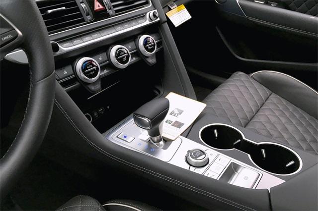 31569-genesis-g70-2020-r0412rt5