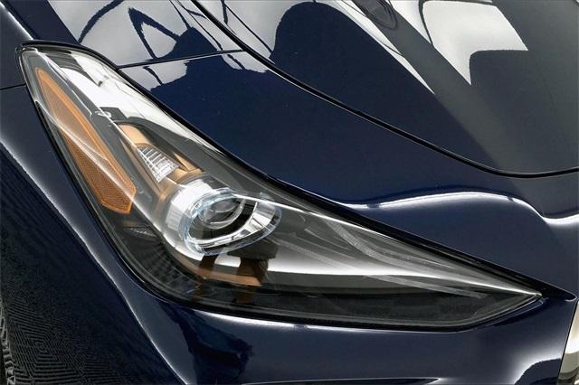 31584-genesis-g70-2020-r0412rt5