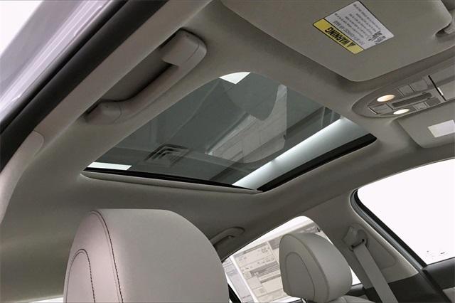 31606-genesis-g70-2020-r0442rt5