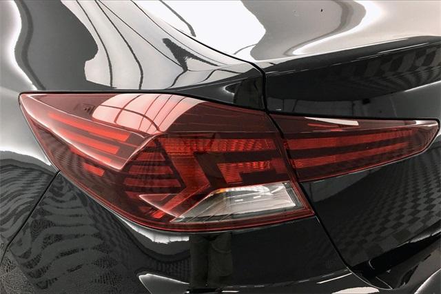 31935-hyundai-elantra-2020-484a2f45