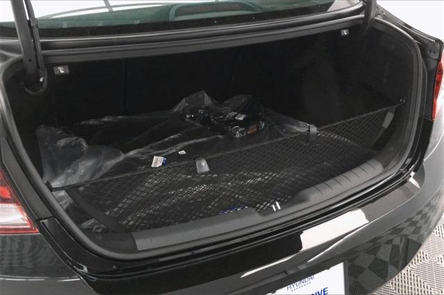32204-hyundai-elantra-2020-484b2f45