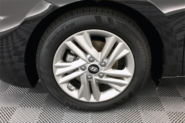 32487-hyundai-elantra-2020-484b2f45