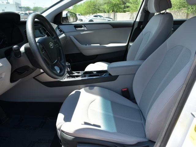3282-hyundai-sonata-2015-28402f4p