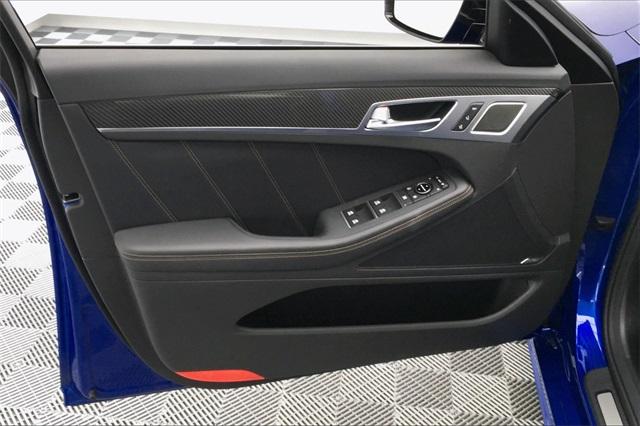 33007-genesis-g80-2020-s0432rt5